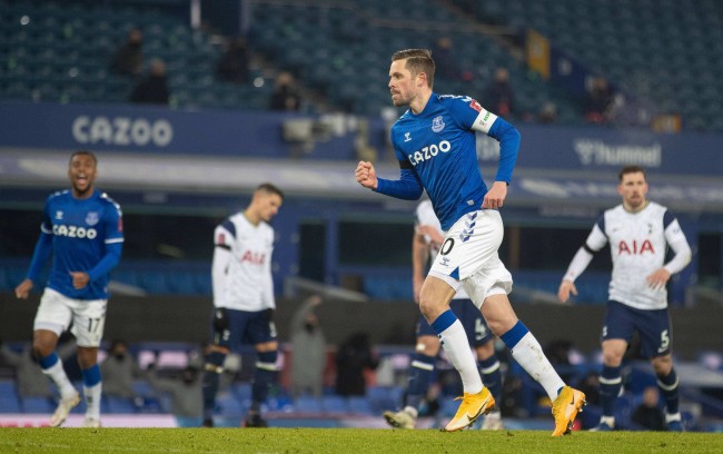 通常在比分 通常在比分